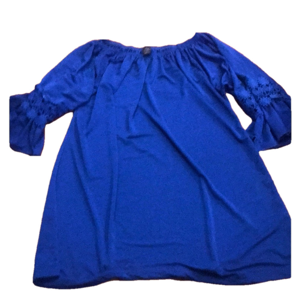 WOMEN’S royal blue tunic
